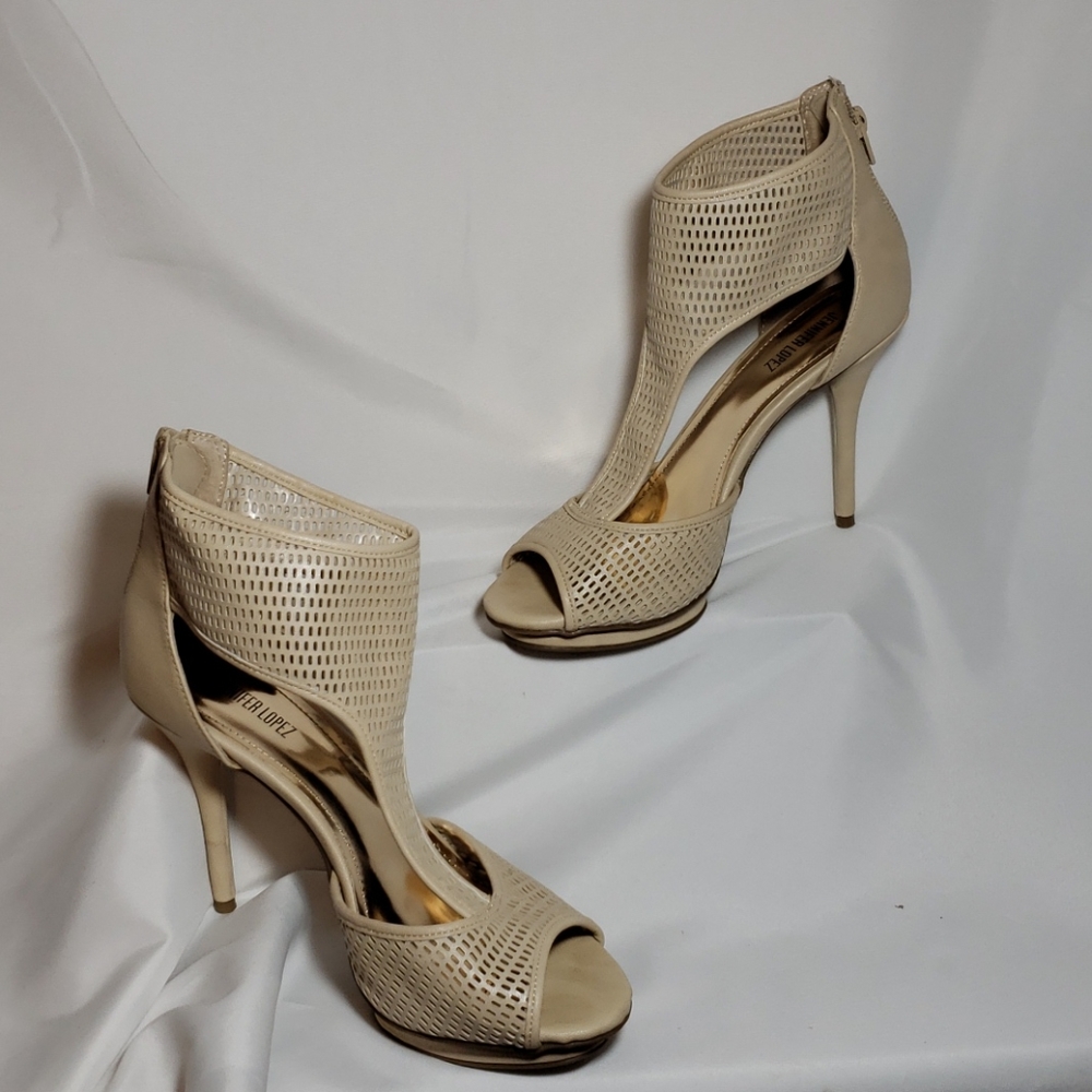 Jennifer Lopez 4" heels